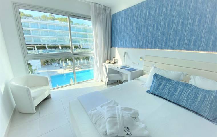Comfort room with Window Reverence Life Hotel Santa Ponsa Comfort room with Window Reverence Life Hotel Santa Ponsa